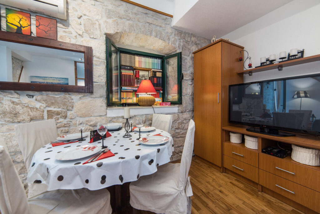 Apartments_Gajeta_near_sea_Gradac_Riviera_apartments_near_Makarska_05