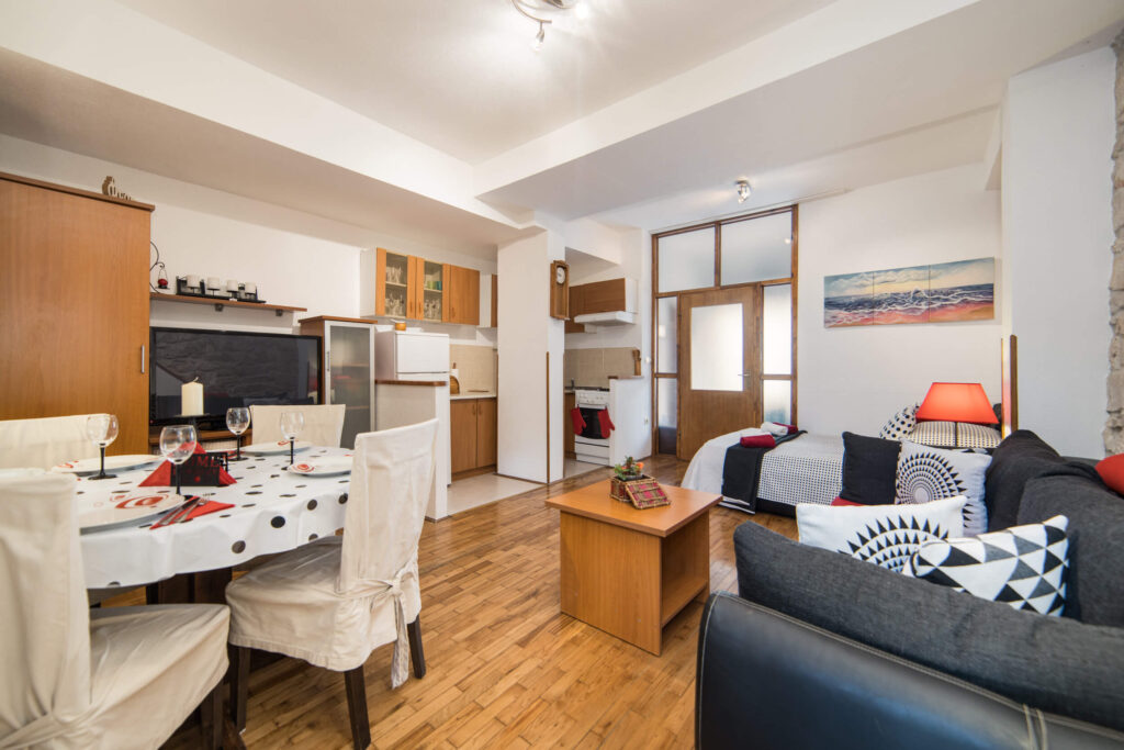 Apartments_Gajeta_near_sea_Gradac_Riviera_apartments_near_Makarska_10