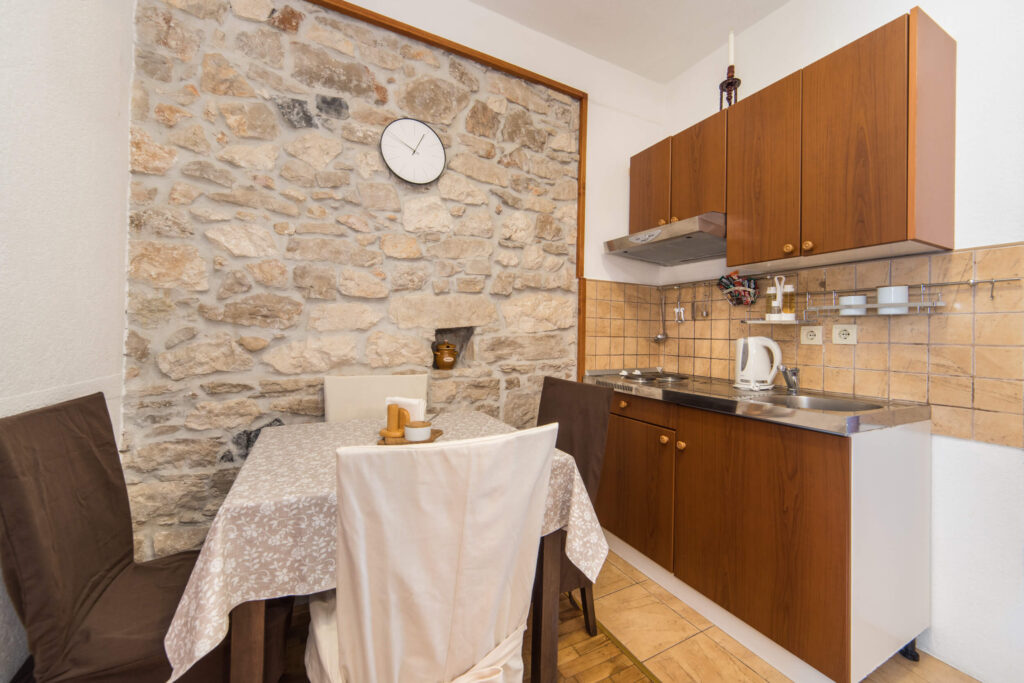 Apartments_Gajeta_near_sea_Gradac_Riviera_apartments_near_Makarska_26