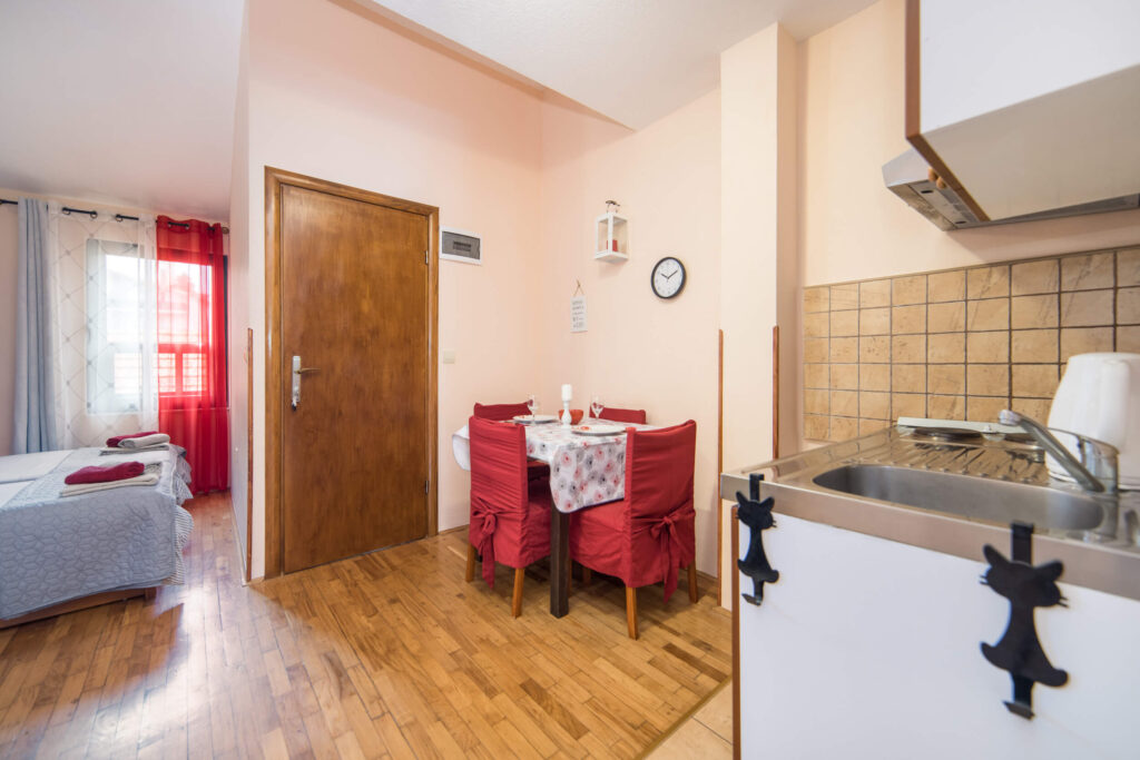 Apartments_Gajeta_near_sea_Gradac_Riviera_apartments_near_Makarska_44